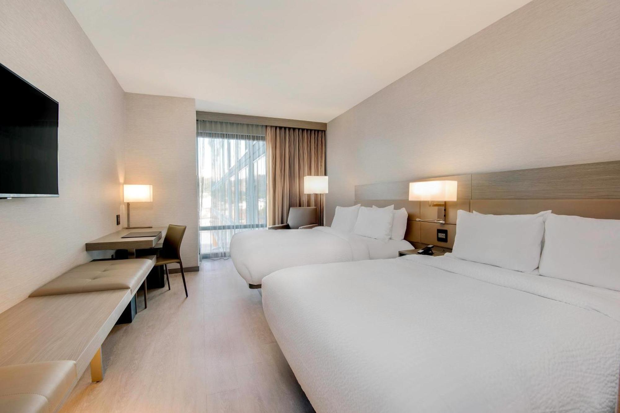 เอซี โฮเต็ล แอชวิลล์ ดาวน์ทาวน์ Hotel ภายนอก รูปภาพ
